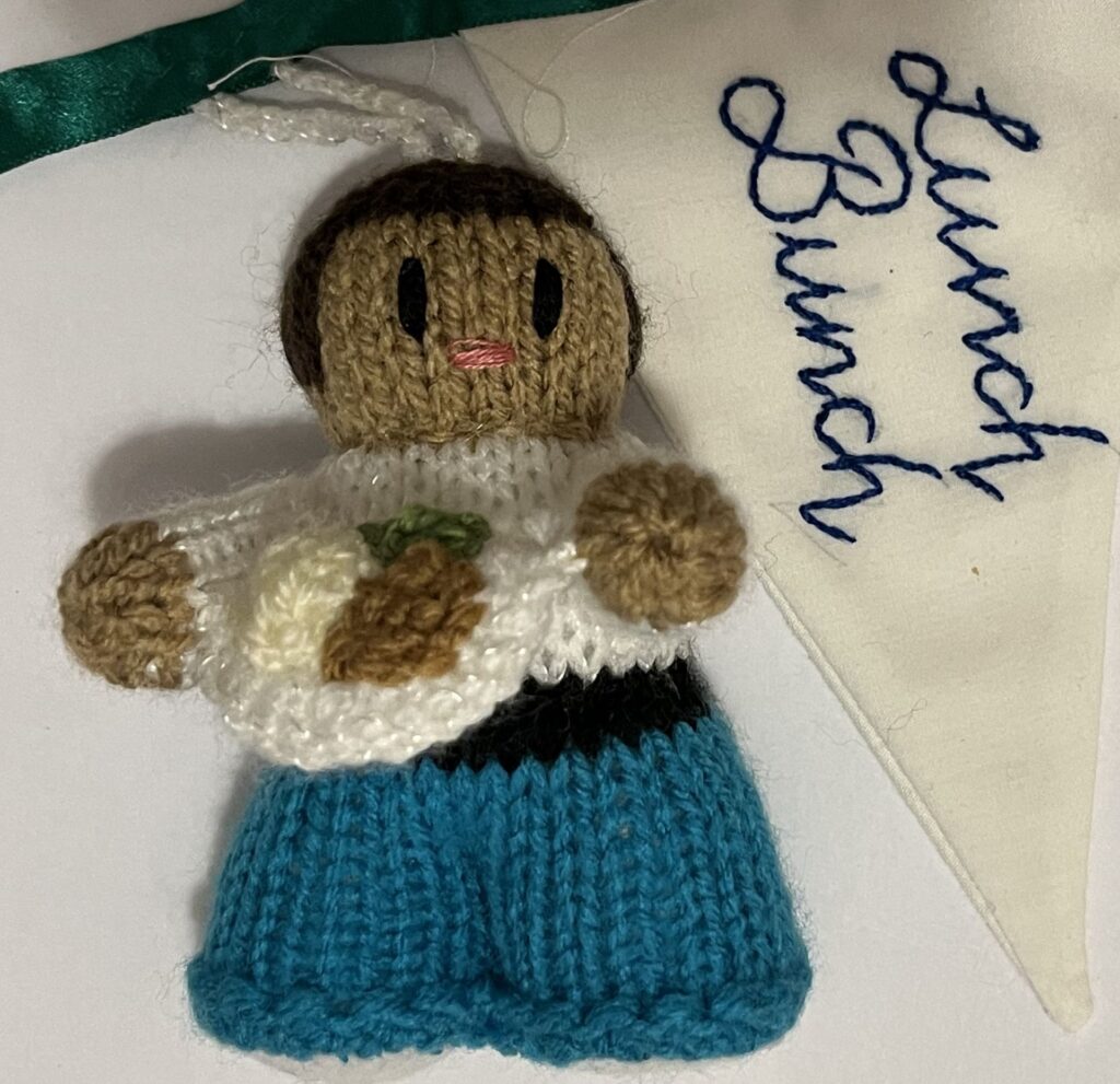 Lunch Bunch witty knit